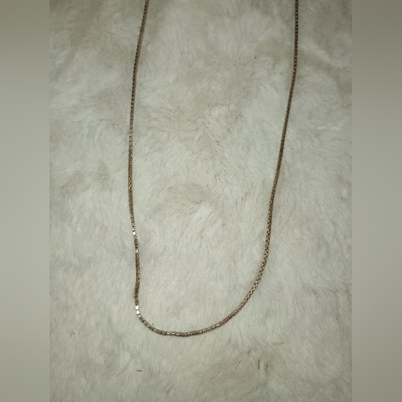 18 inches Sterling Silver Box Chain (925/Italy) - Picture 2 of 3
